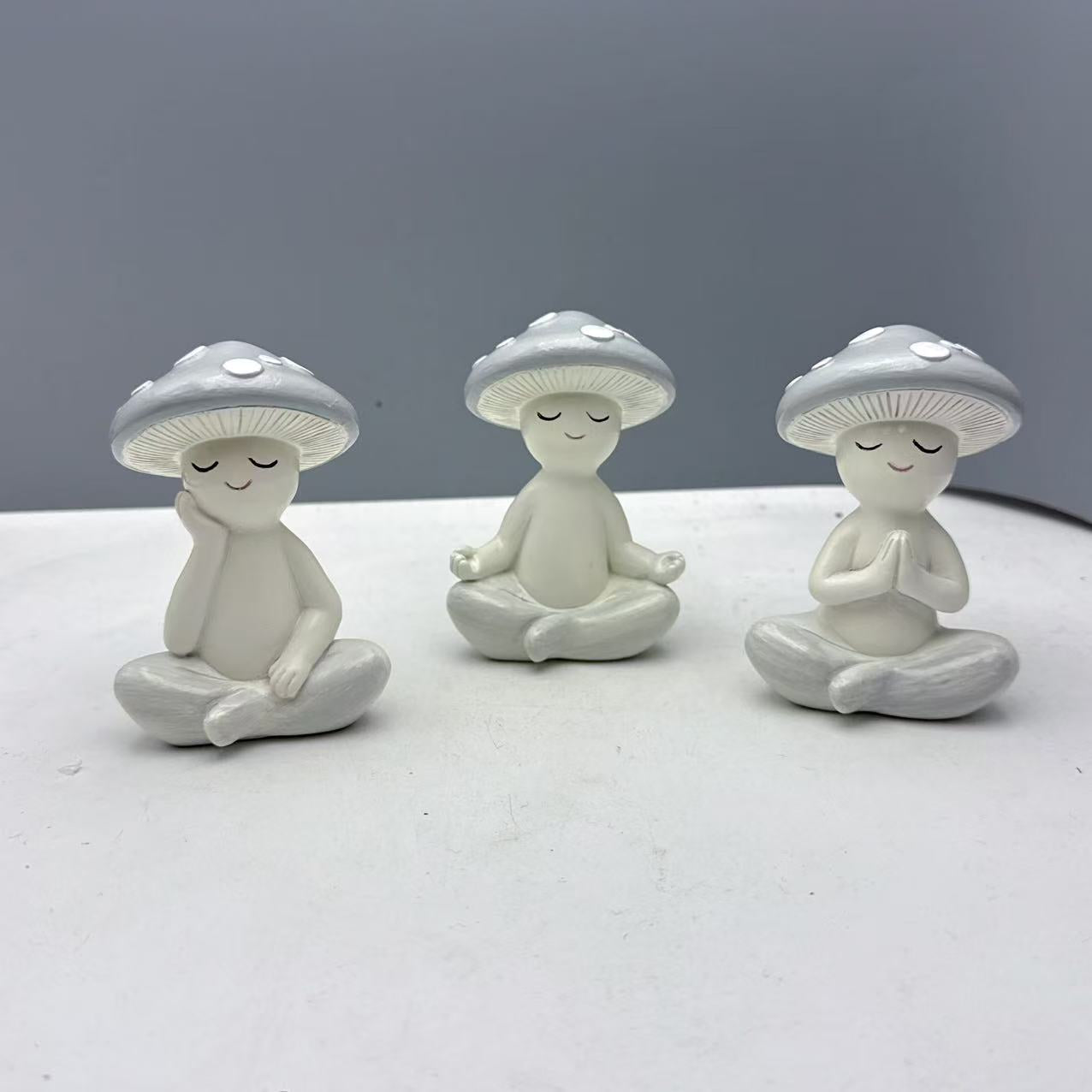 Cute Meditation Mushroom Resin Decor