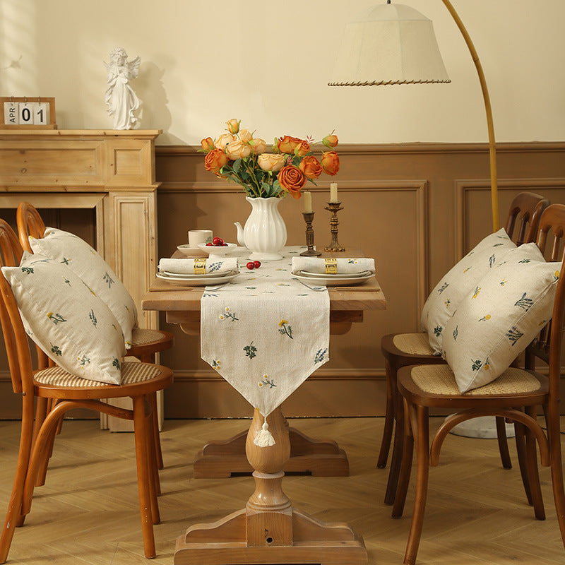 Linen Embroidery Table Runner Pastoral Style