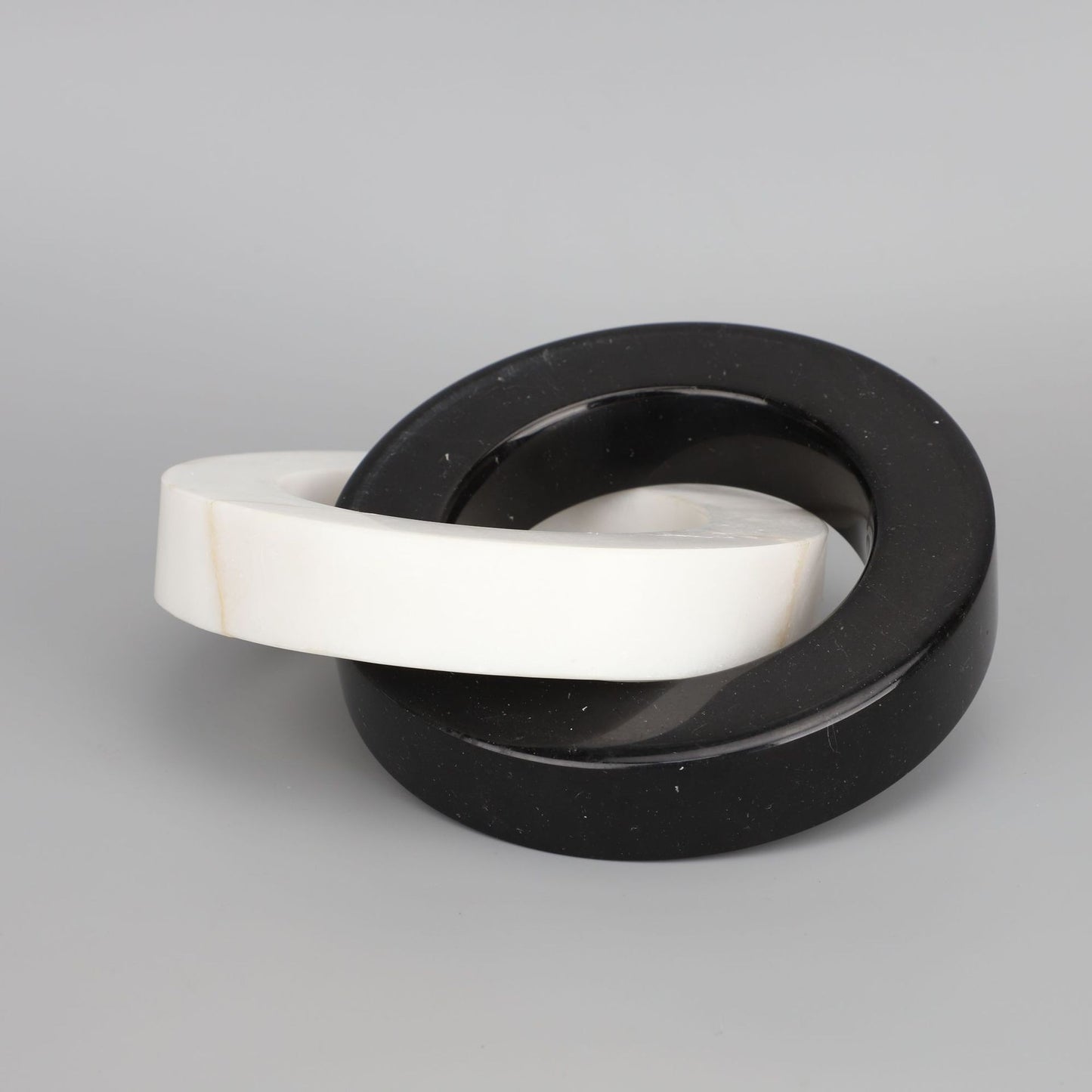 Modern Black White Marble Ring Decor